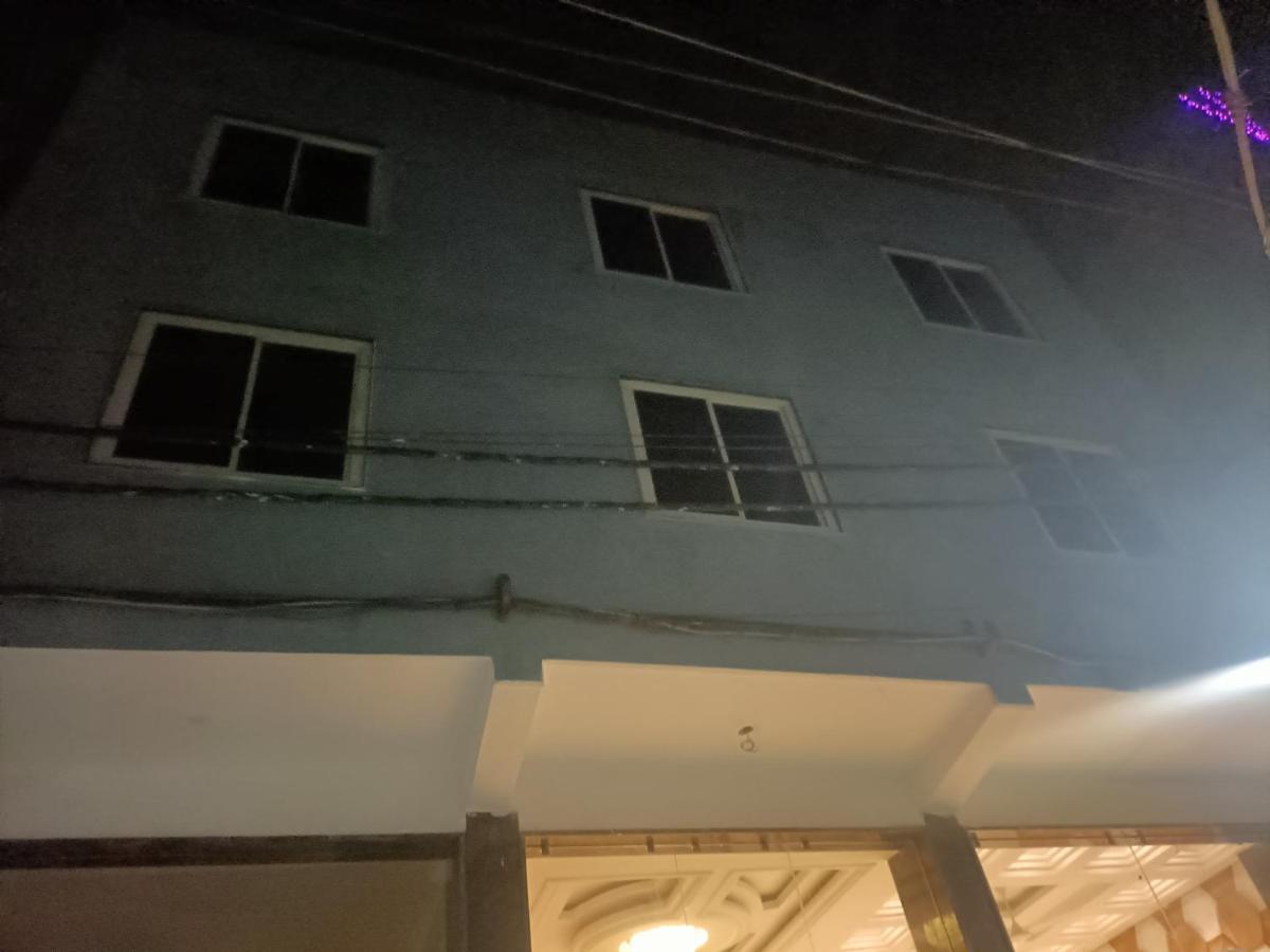 Hotel Tark Inn Near Igi Airport New Delhi Buitenkant foto